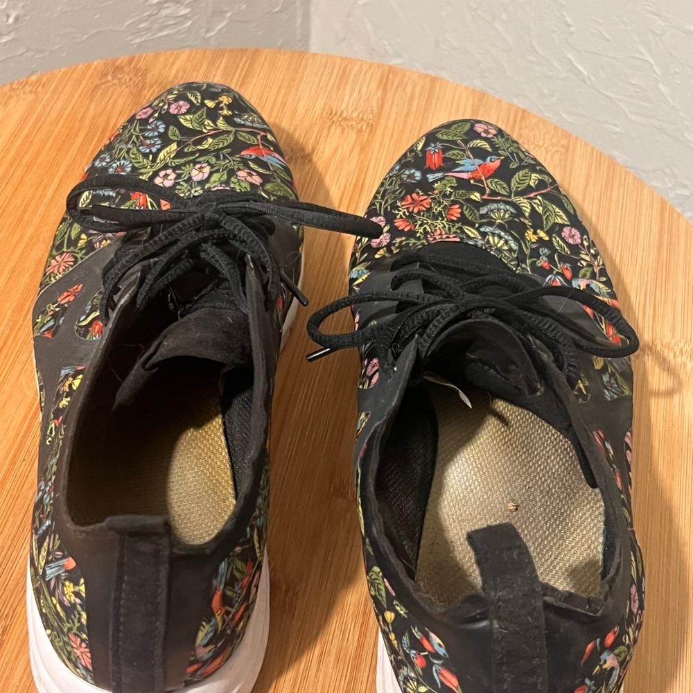 ASICS Bird And Branch Motif Black Fabric Sneakers 10M - Picture 6 of 10